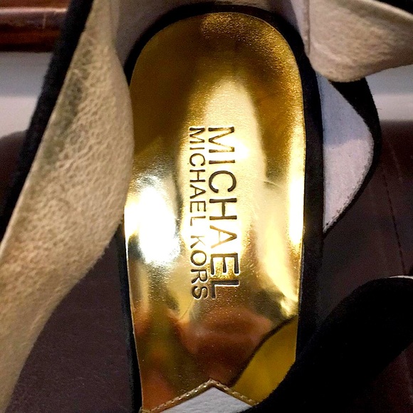 MK MICHAEL KORS Black Suede Peep Toe Gold Zipper Back High Heel Shoes Sz 8-1/2 - Picture 8 of 11